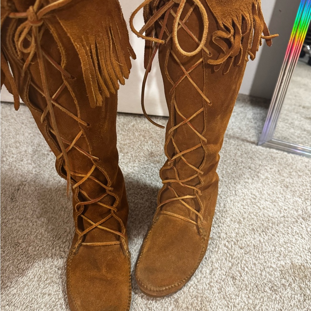 Minnetonka Fringed Suede Lace-Up Moccasins Women’s 8 Boots VTG 70s inspired